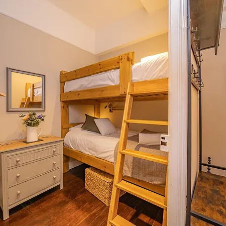 Pointe Lachenal - Beautifully Furnished In The Heart Of *