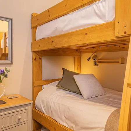 Apartman Pointe Lachenal - Beautifully Furnished In The Heart Of